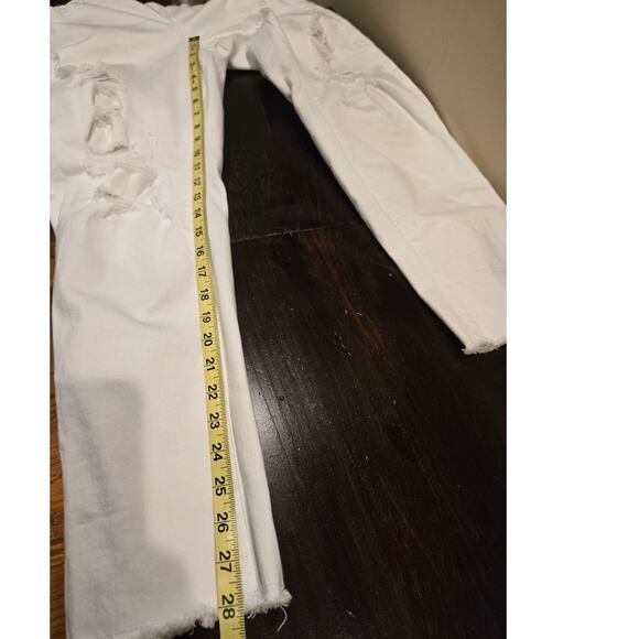 Torrid Cropped Boyfriend Distressed White Straight Jeans Vintage Stretch Size 18 - Picture 8 of 8